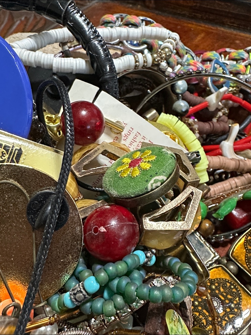 4.6 Pound Craft, Repair, Junk Jewelry Box - Picture 4 of 13